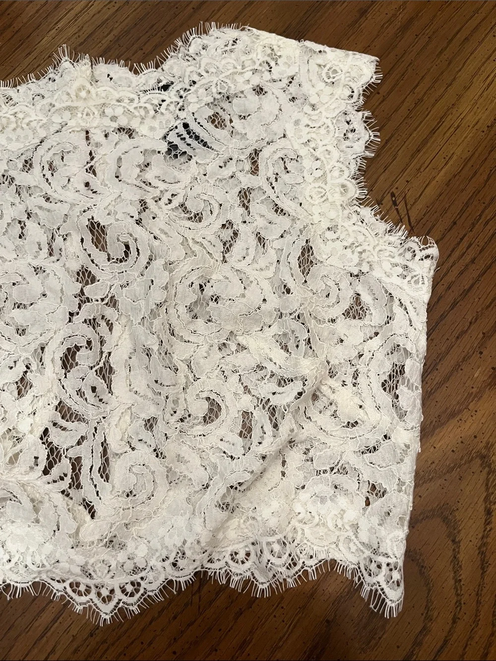 Tadashi Shoji lace crop top, size small - Picture 3 of 11